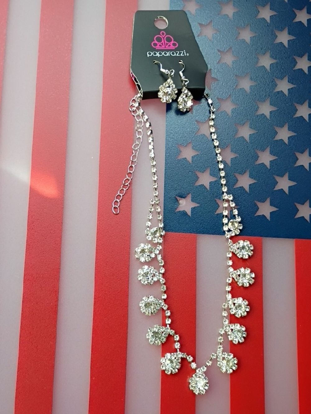 paparazzi Silver Crystal Floral Necklace and Earring Set - Silver